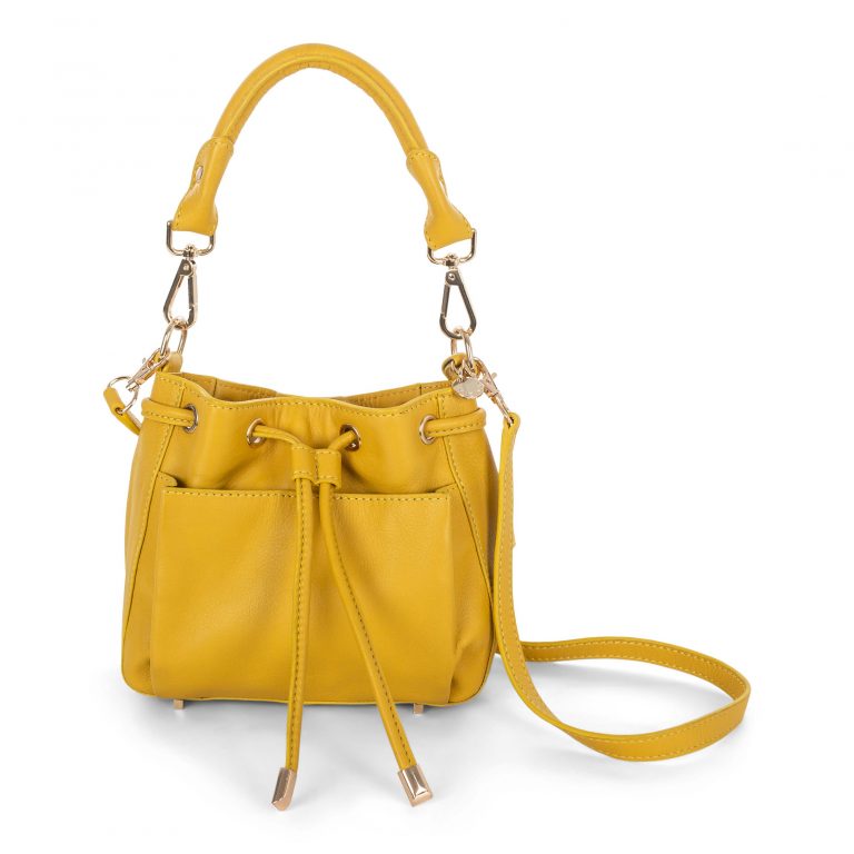 D?�couvrez la nouvelle collection de sacs ?� main et accessoires de C?�line Dion! �?? Mitsou Magazine